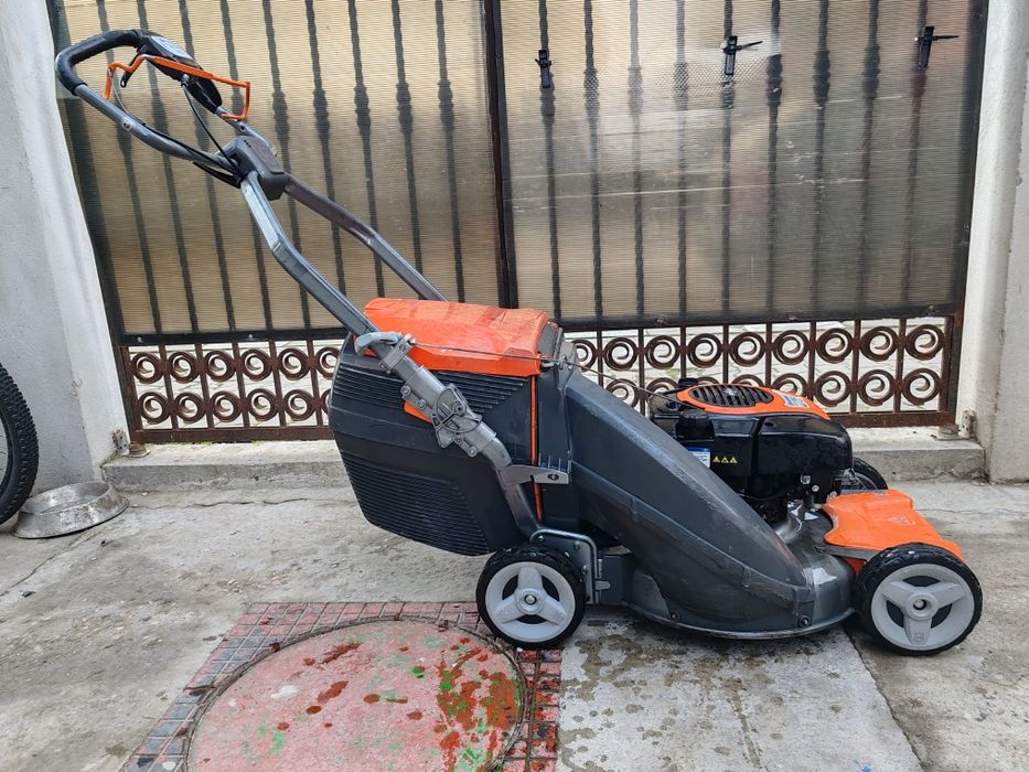 Mașină tuns iarba, Husqvarna, Germania