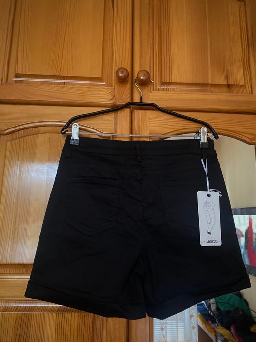 Черни къси  панталонки