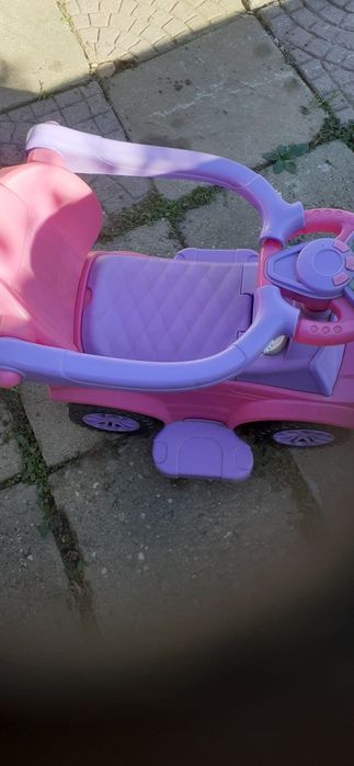 Детска кола за бутане