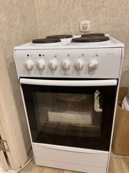 Продам электричискую плиту