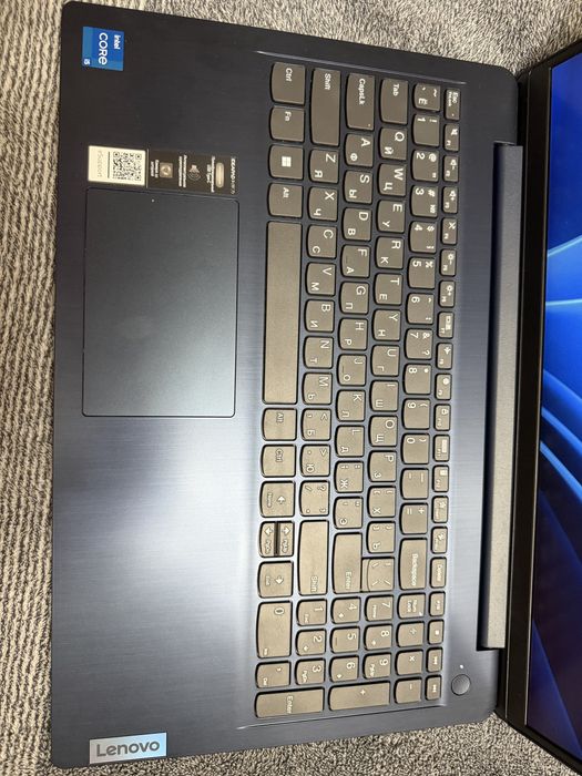 Продам  свой ноутбук