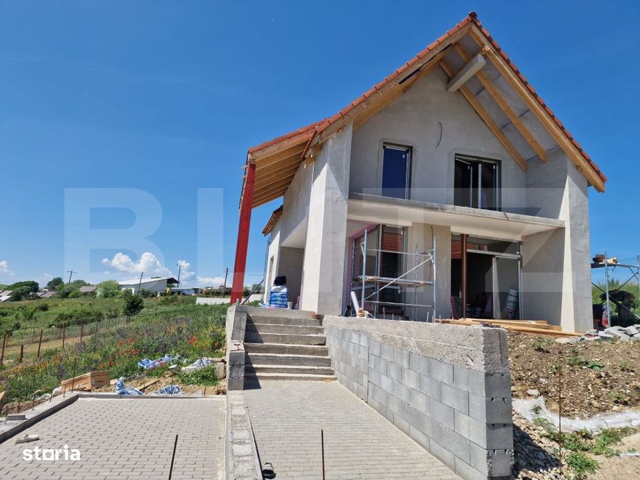 Casa  P+1 cu terase spatioase, gradina si 2 locuri de parcare – Jucu
