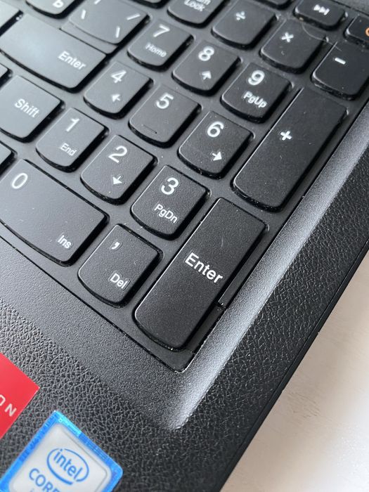 Рабочий ноутбук Lenovo Ideapad 110-15