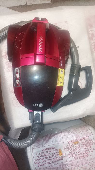Мощный Пылесос  с гаранттией