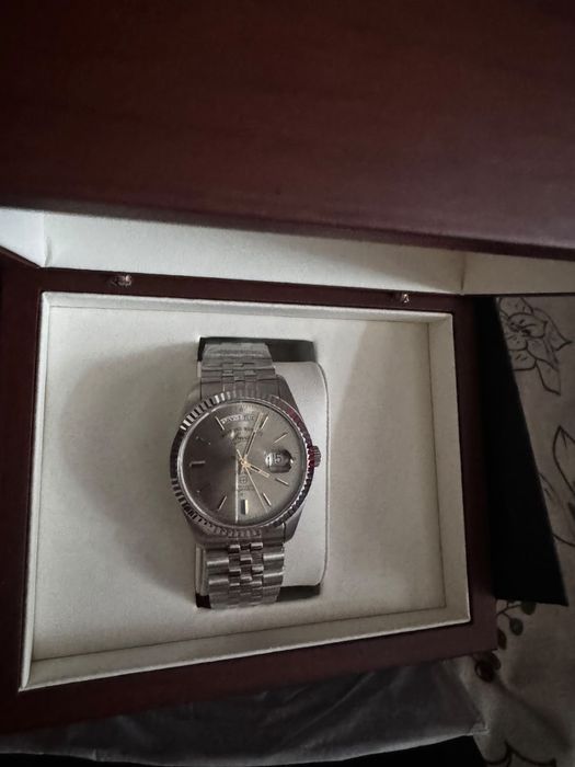 West end watch оригинал