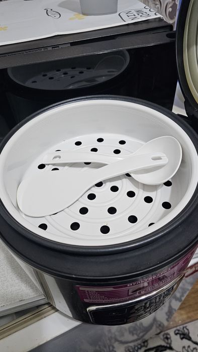 Продаётся мультиварка