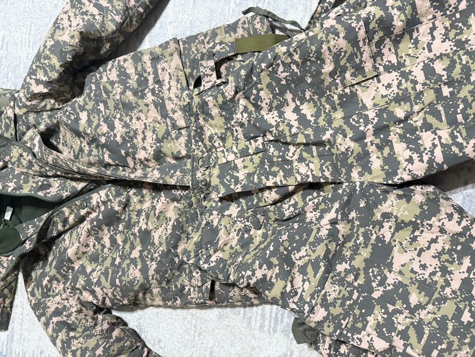 Продам ваеный бушлат с ватником