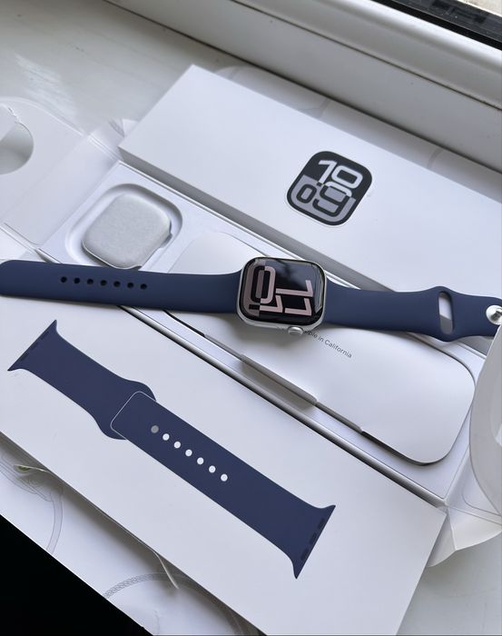 Apple iWatch 10 Silver 42mm 100%