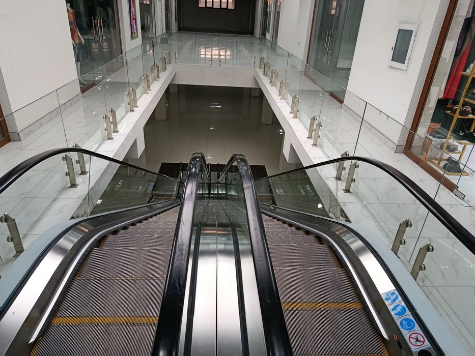 Продам или сдам в аренду коммерческое помещение