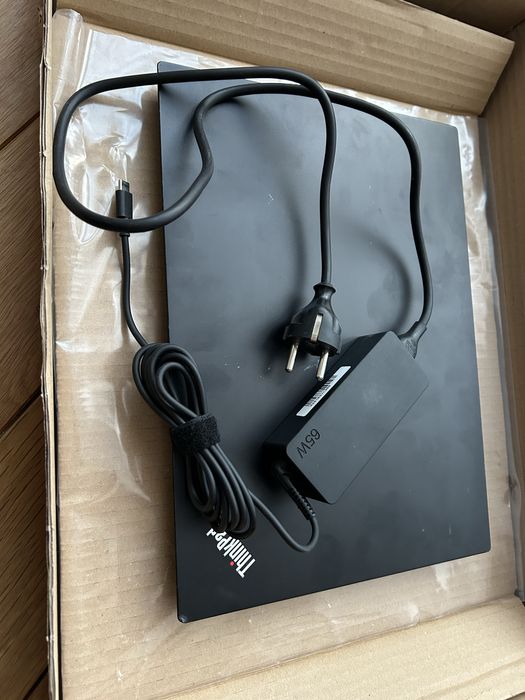 Think pad E495 с гаранция