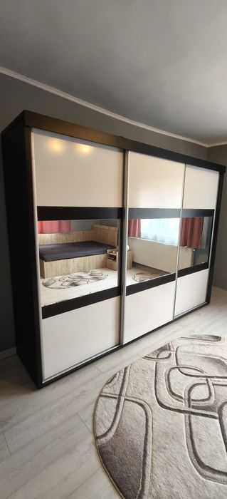 Sifonier 3 uși, 278cm lățime, 210cm înălțime, 60cm adâncime