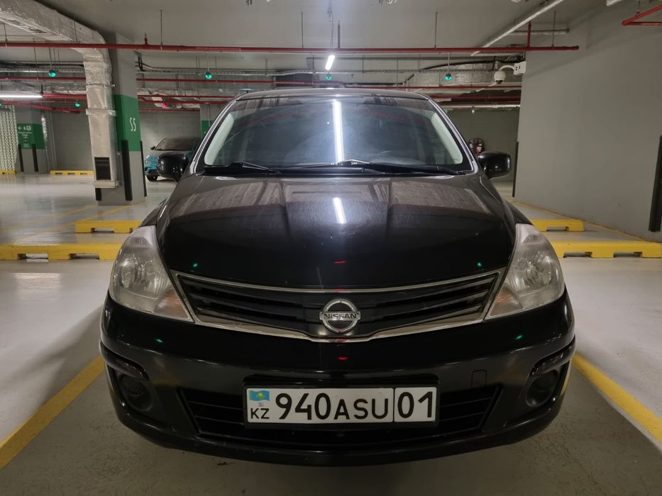 Ниссан Тиида 1.6 автомат