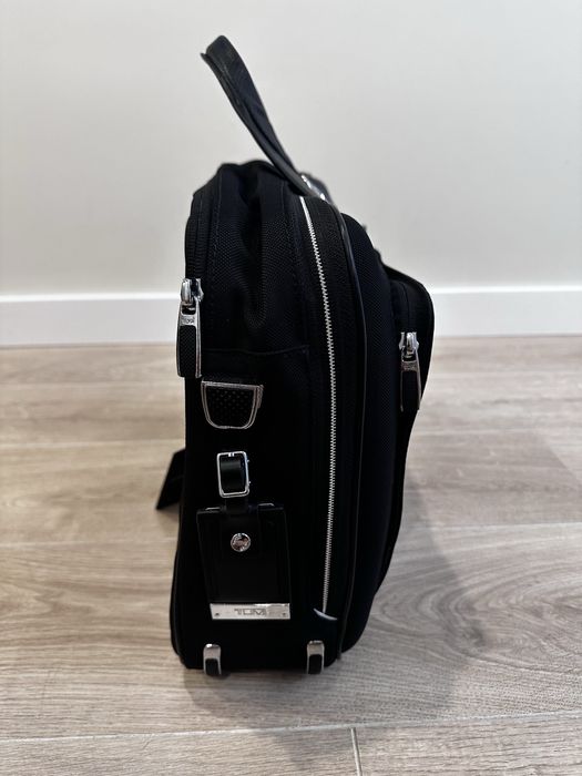 Продам деловой портфель