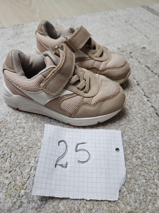 Lot 4 perechi de papuci marimea 25