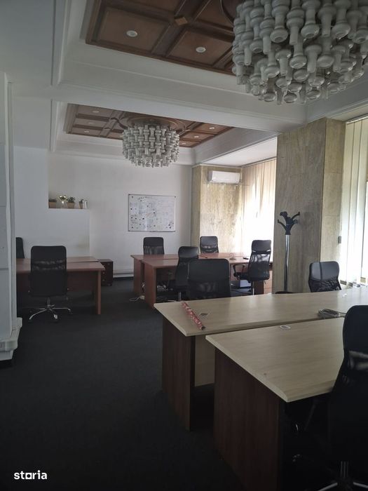 Blvd Unirii 11, spatiu com. si birouri , 625mp, parter si mezanin