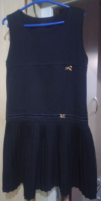 Продам школьные рубашки и сарафан для девочки 38 размер