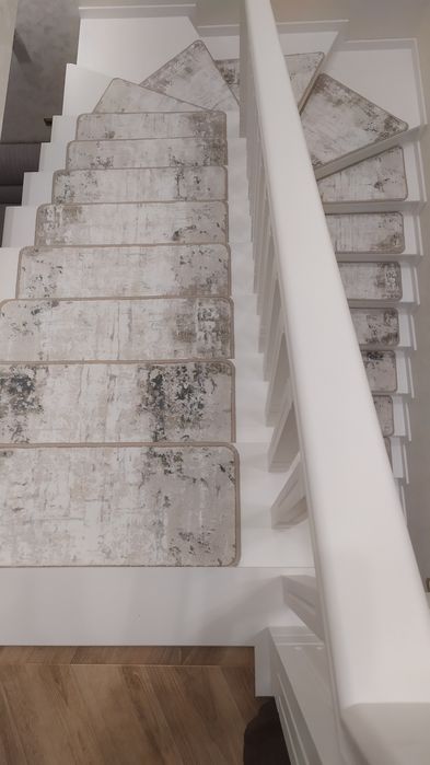 Установка на лестницу ковровые дорожки