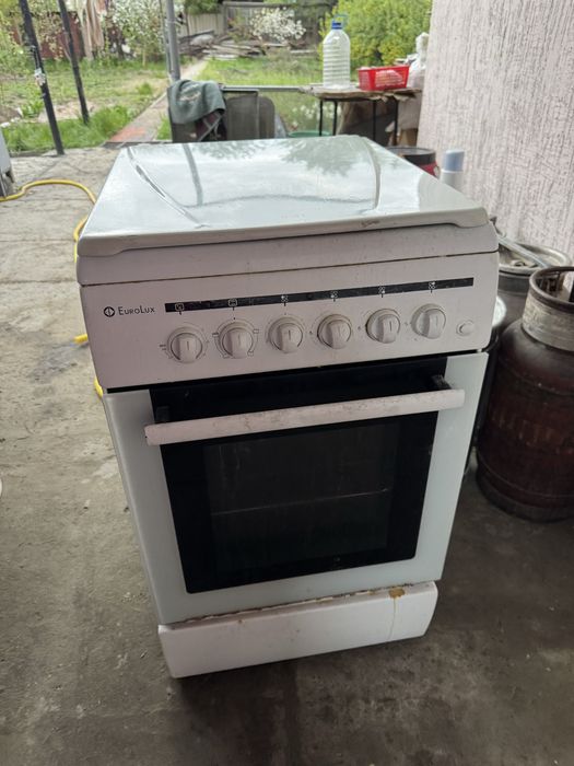 Газ плита в хорошем состоянии