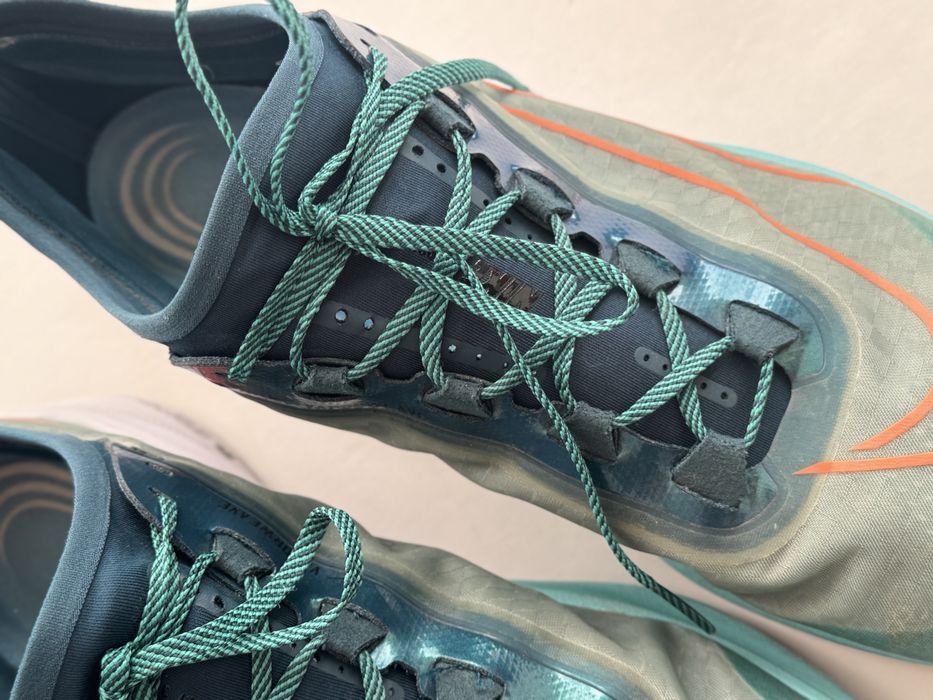 Маратонки Nike ZOOM FLY 3 PRM HKNE