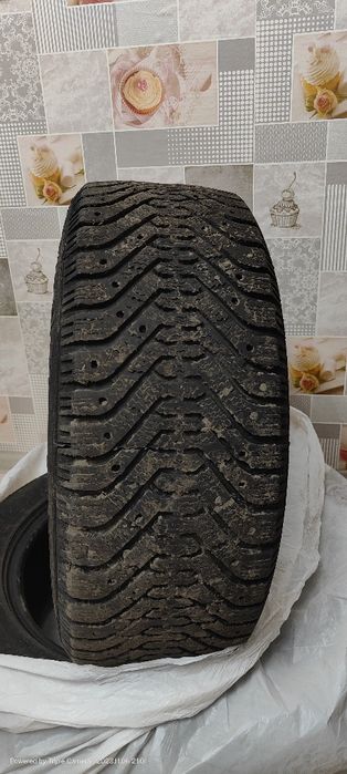 Продам зимнюю резину