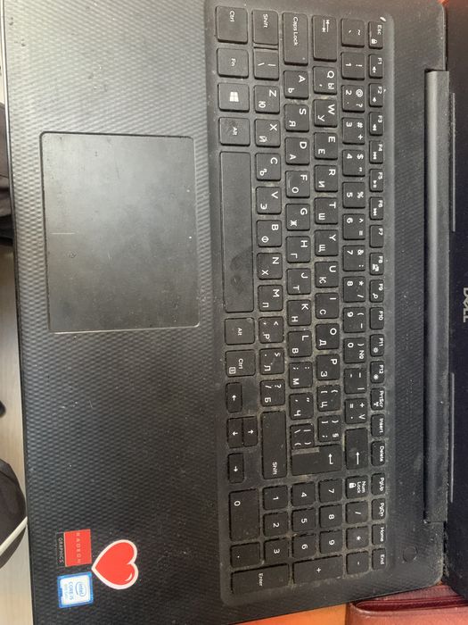 Лаптоп DELL Inspiron използван!