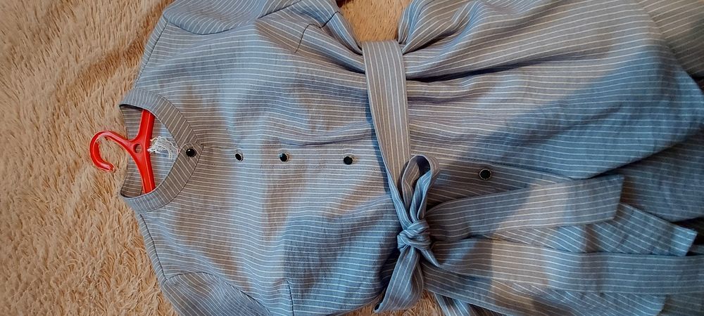 Продам срочно новый костюм двойка