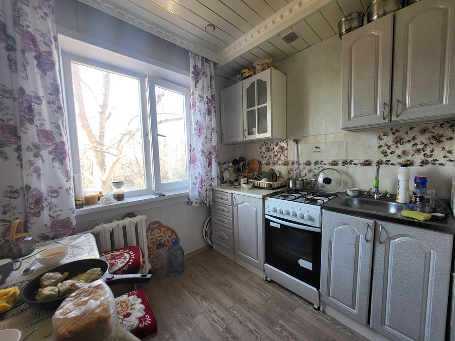 Продам 2комн квартиру по адресу 3 8