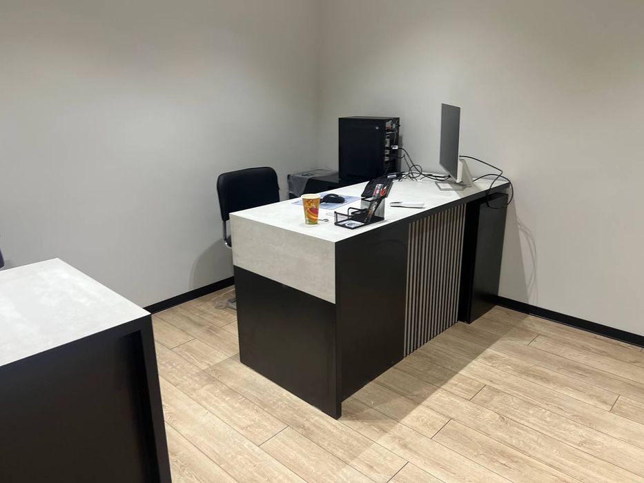 Магазин йоки офислар учун мебеллар