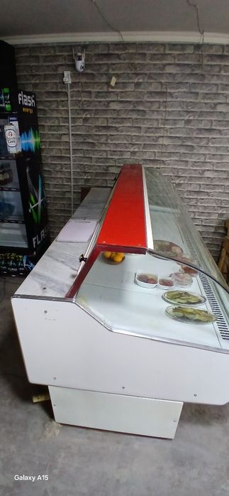 Витринный холодильник  обдувный для магазина