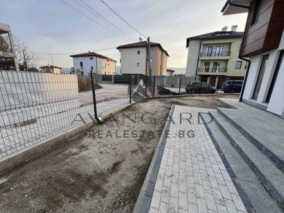 Продава се Къща в Пловдив, Беломорски - 350 кв.м за 1137 €/кв.м - Снимка #20