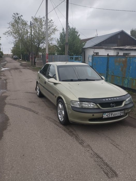 Срочно продам Опель Вектра Б