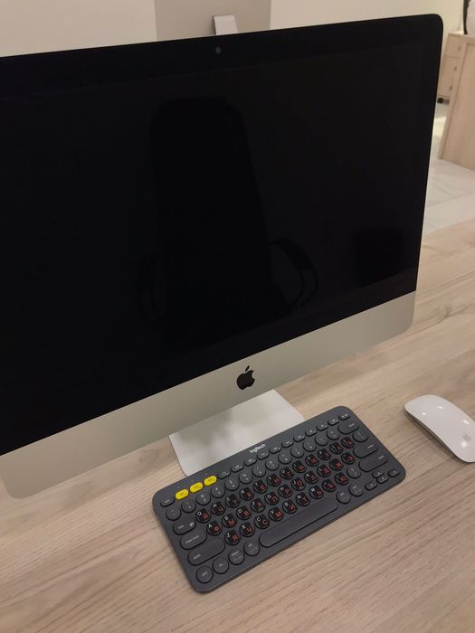 Продается Apple iMac 21.5" (2015)