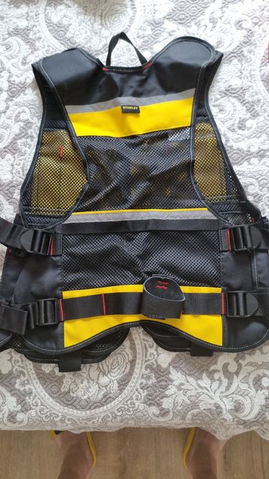 Жилет Stanley и органайзер КВТ