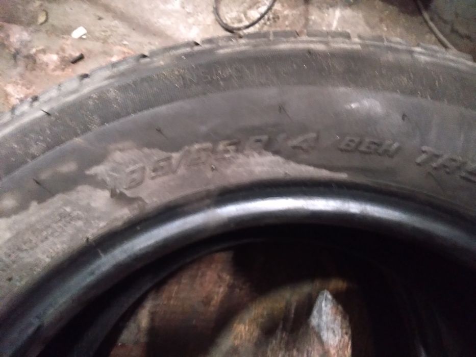 Продам 2 шины 185/65/14