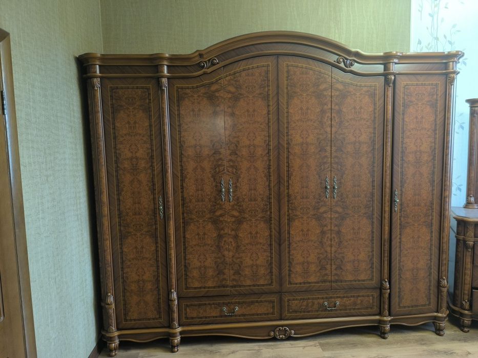 Мебель спальный гарнитур