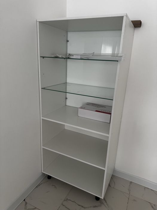 Продам кровати, тумбы, шкафы, столы