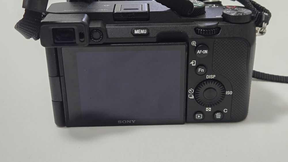 Sony A7C + Sony 28-60