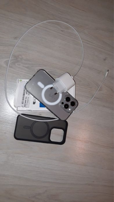 iPhone 15 Pro Fabricat 2024