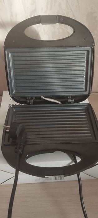 Продам грильница электрическая