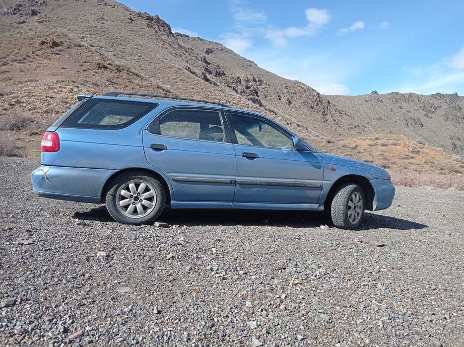 Сузуки Балено 2000год объемом 1.6