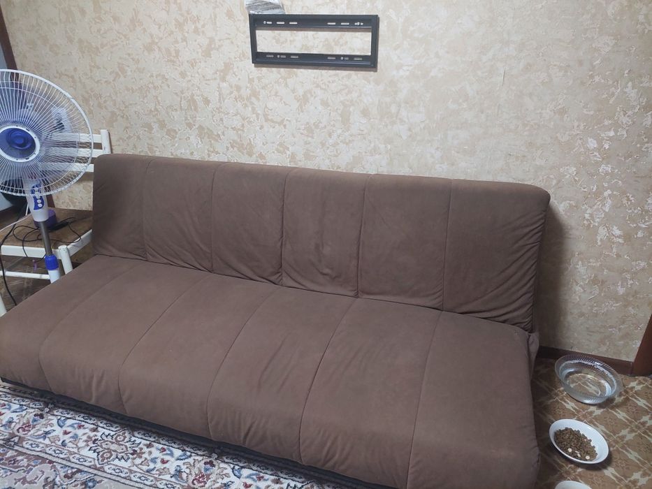 Продам диван раскладной!