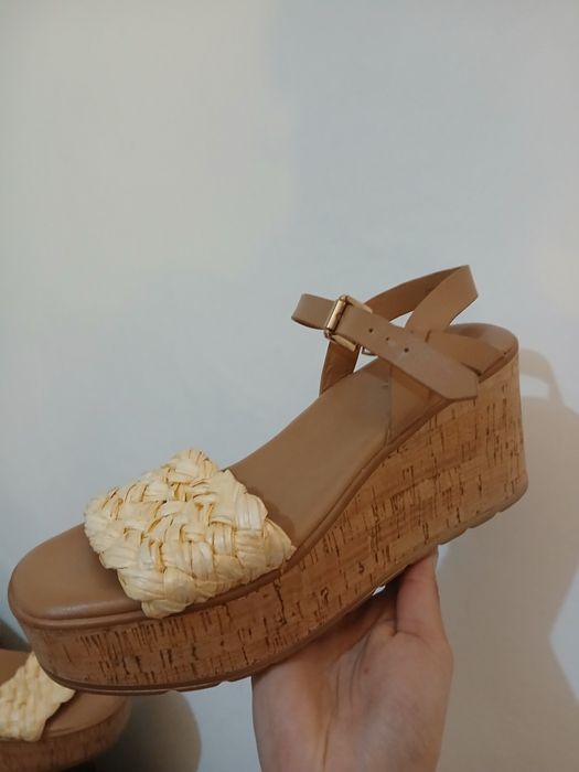 Sandale catwalk noi