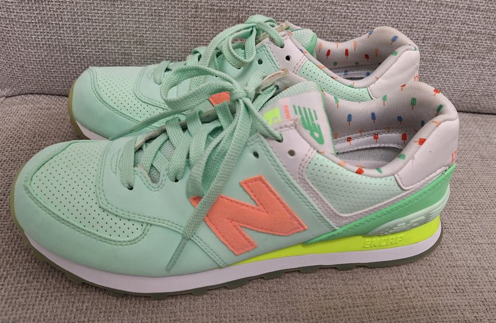 New balance, Sketchers, Guess