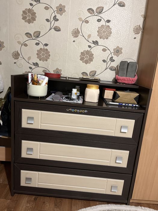 Продам шкаф и комод хорошем состоянии