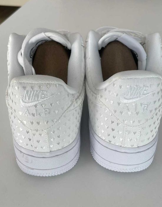 Adidasi Nike Air Force albi, noi in cutie, marimea 42