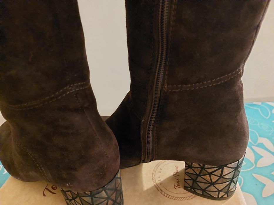 Продавам черни зимни ботуши