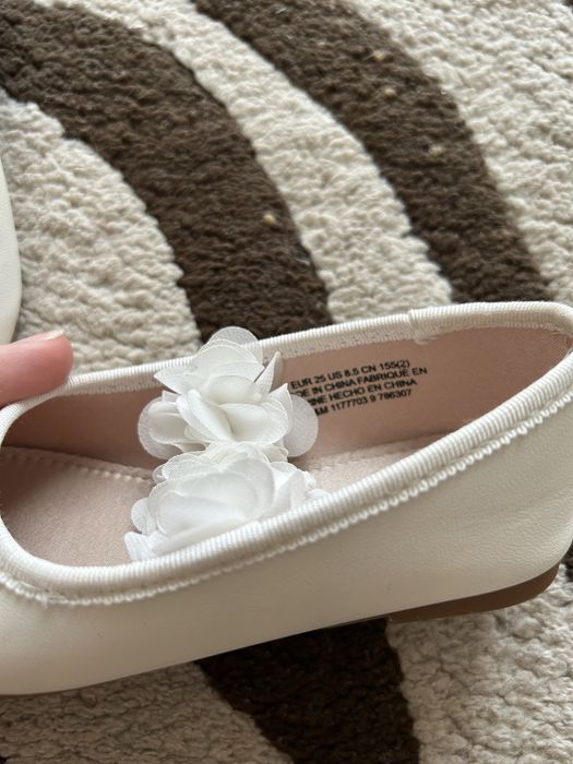 Vand pantofi / balerini h&m marimea 25