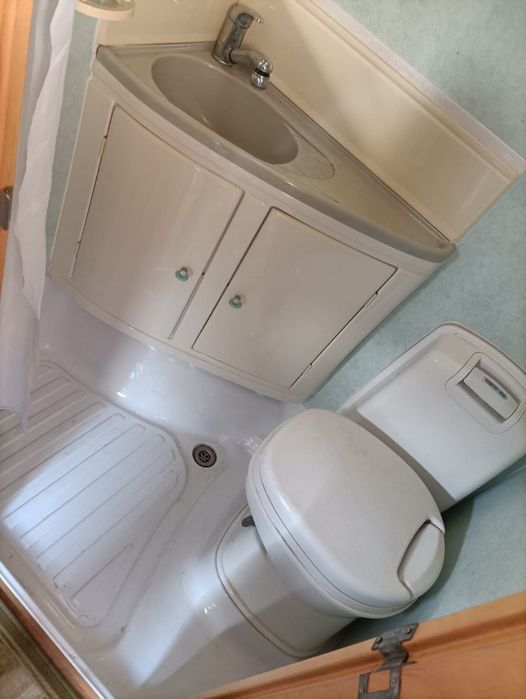 Rulotă:Swift 490,an 2006,permis B,accept diverse schimburi+diferență