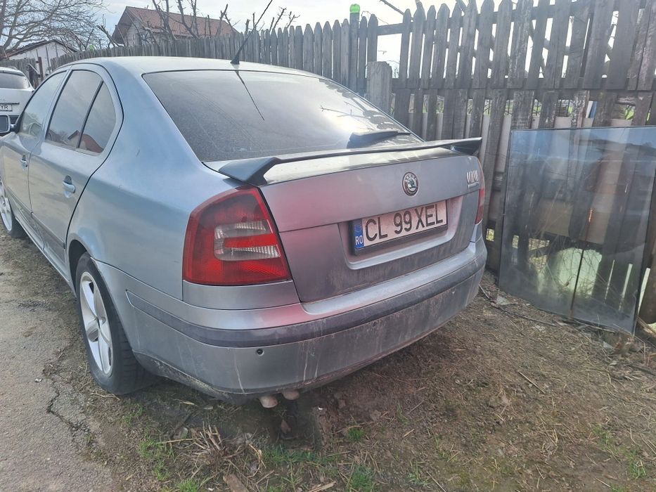 Dezmembrez Skoda Octavia 2 1.9 tdi xenon