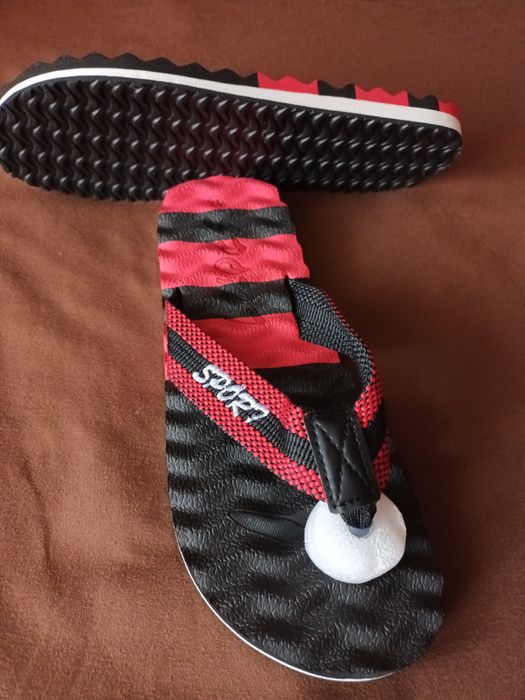 Papuci de plaja , talpa foarte ușoare,  nr . 42 și nr 43